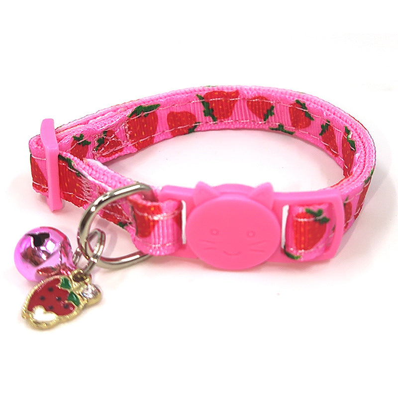 Kitty's cool collar with sounding bell